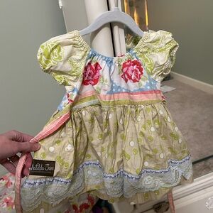 Size 2/3.